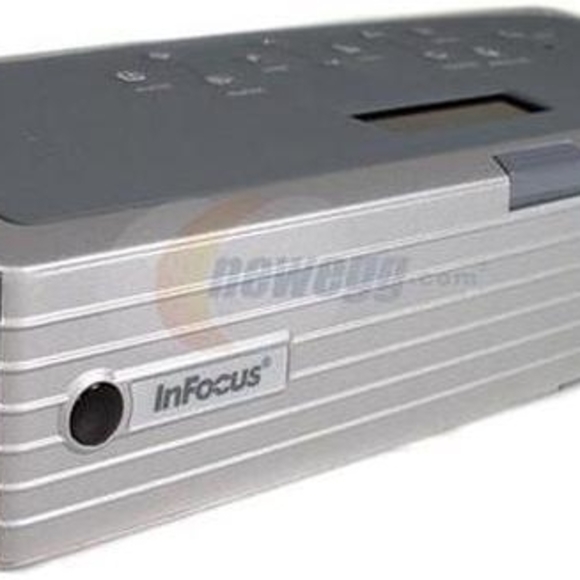 Compact Silver Multimedia Projector - Picture 5 of 6